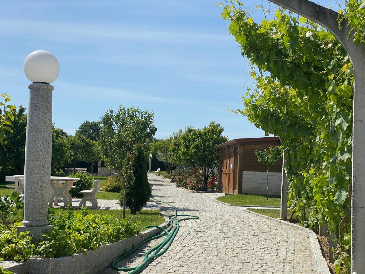 Gites Des Sablons Châtillon-sur-Marne Exterior foto